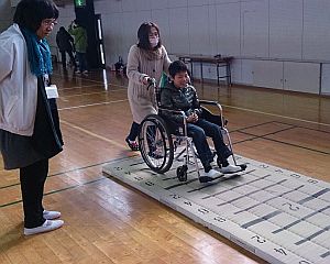 松尾小学校でのバリアフリー体験学習会の写真3